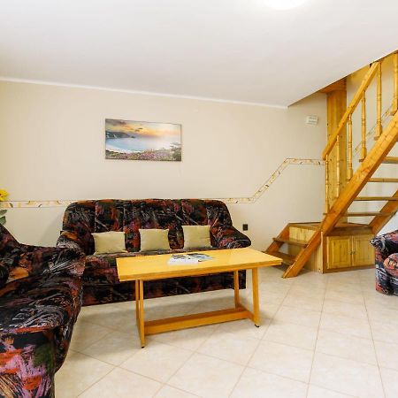 Holiday Home Jazmin By Interhome Balatonszarszo Luaran gambar